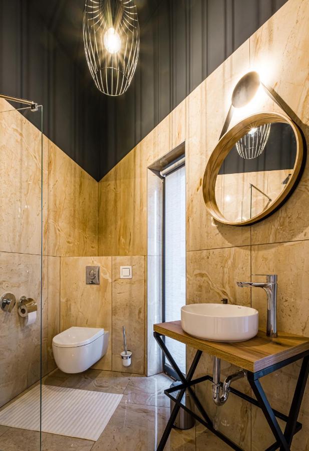 Epl Luxury Lägenhet Eplény Exteriör bild
